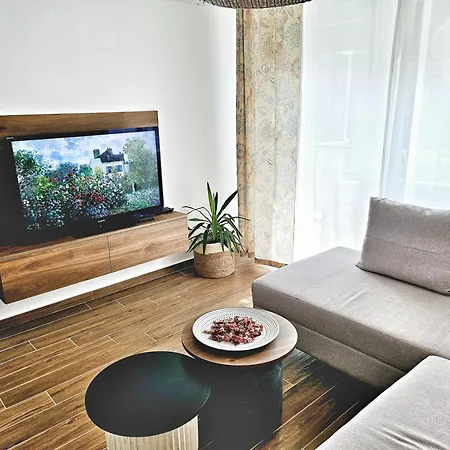 My Place Escópia